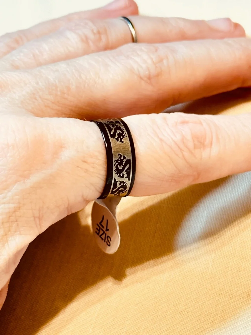 Dragon Stainless Steel Ring Black Silver Tone Band Size 7 NWT Men Unisex Women